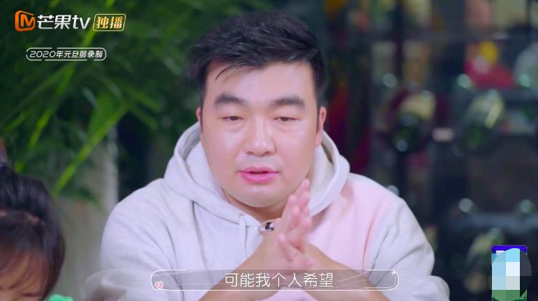 回顾何雯娜的成长经历,现在的何雯娜