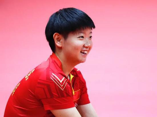 周六央视银屏：晚上黄金时间直播季后赛广东vs北京