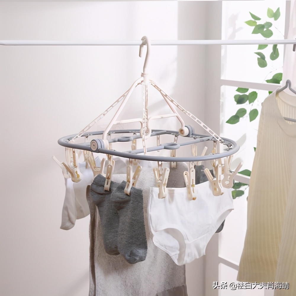 惊叹！*裤内**发霉还穿？46岁大叔因穿潮湿*裤内**，把腿都穿“白”了