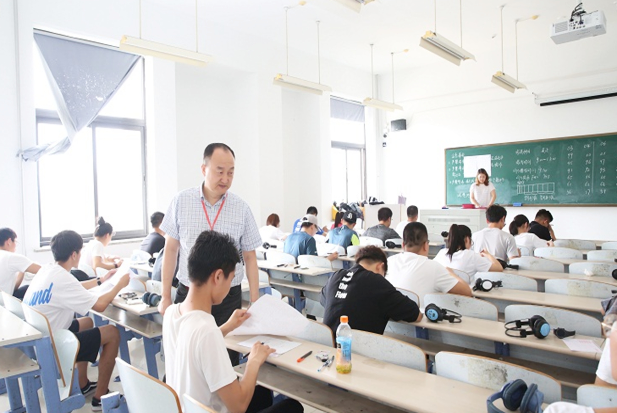 考研初试成绩出来了要找导师吗,考研初试成绩出来前如何联系导师