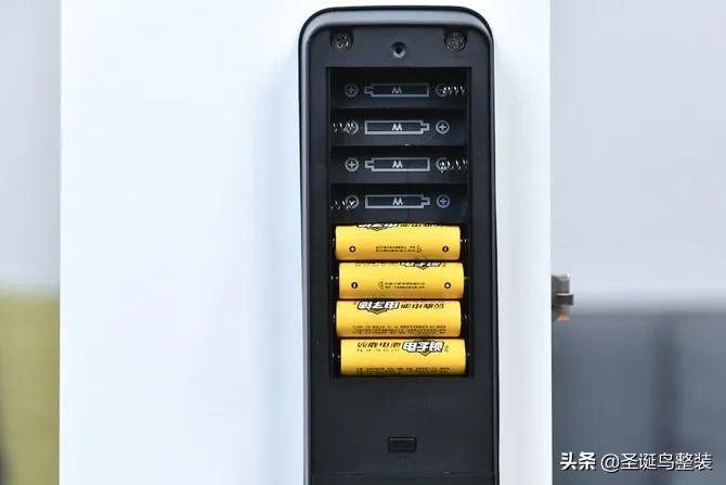 小偷不敢靠近的智能防盗门锁,现在的门锁不防小偷