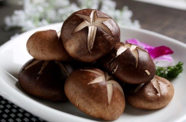 去吃麻辣烫吃哪样食材不踩雷,麻辣烫吃什么菜不压秤