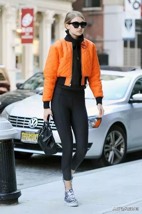 怕冷又想穿得好看,天气冷了连帽卫衣怎么穿