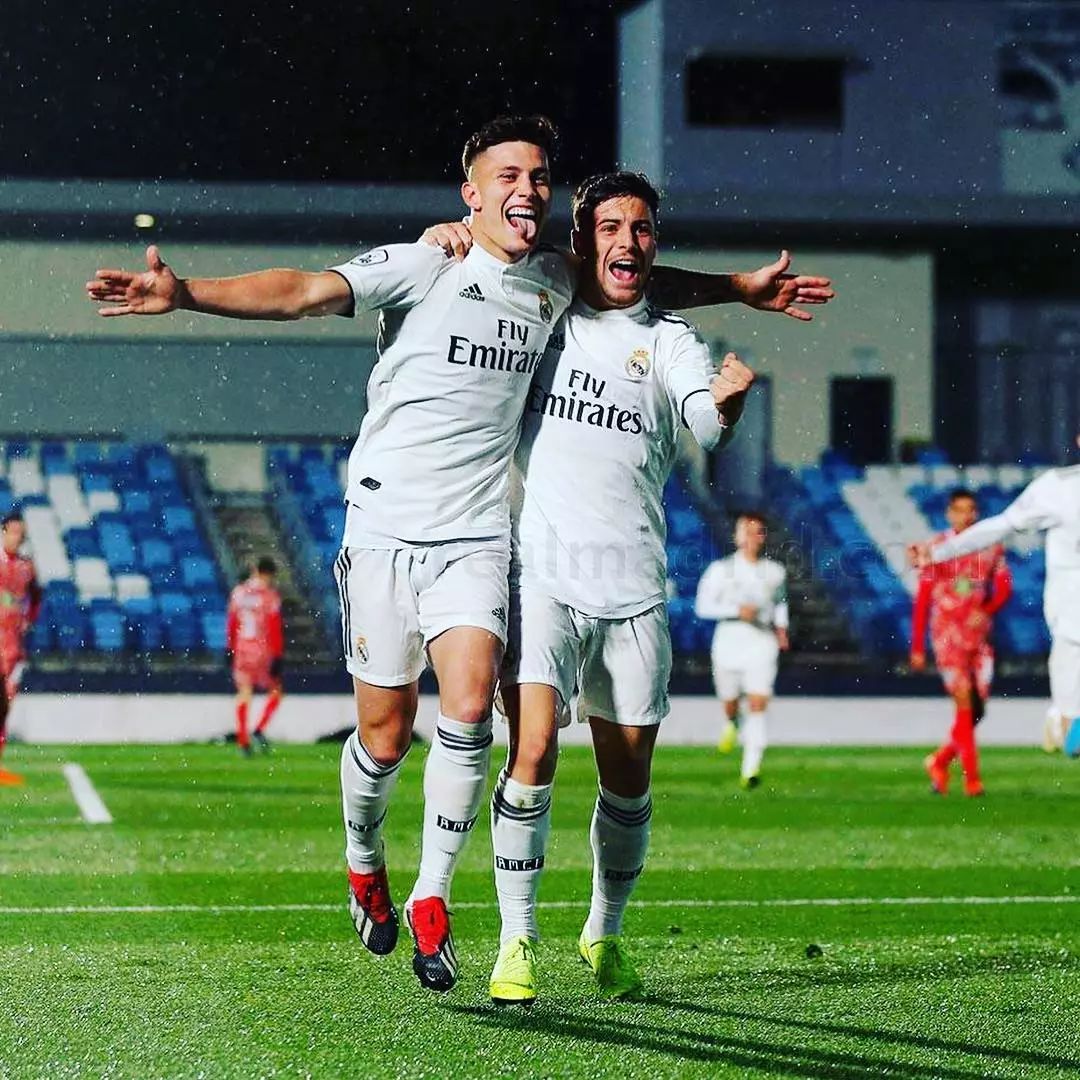 花样百出,势不可挡,卡斯蒂亚少年们是怎样踢球的?