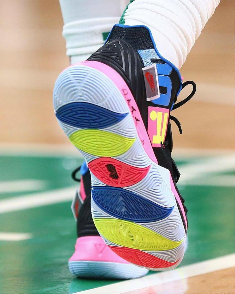 kyrie5最新海绵宝宝,kyrie5海绵宝宝评价