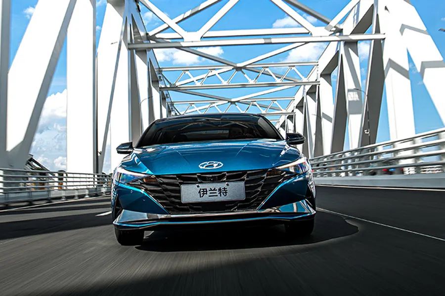 第七代伊兰特保养一次多少钱,第七代伊兰特第二次保养多少公里