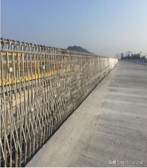 道路防撞护栏工程施工方案,高速公路防撞护栏如何施工