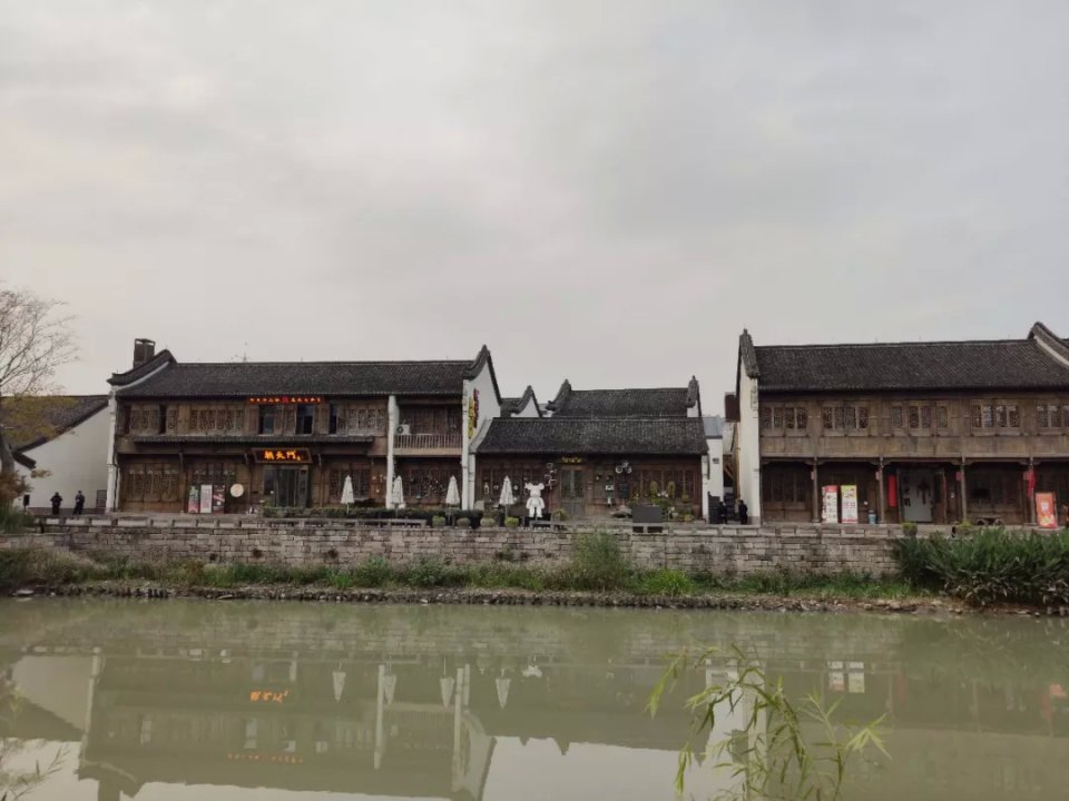 灏忕背cc9pro瀵规瘮灏忕背10pro,灏忕背cc9pro鎷嶇収璇勬祴瑙嗛