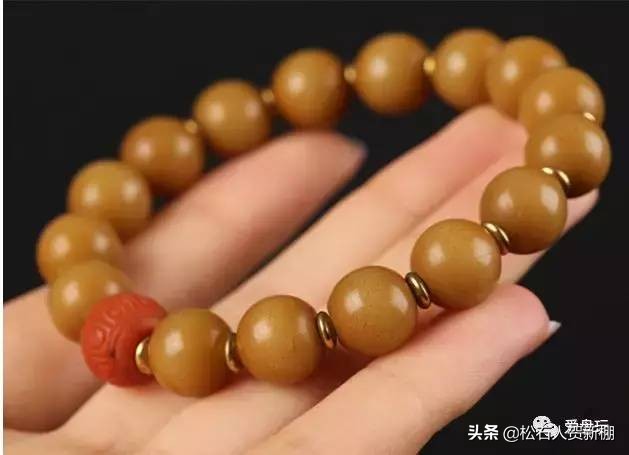 最容易盘出包浆的手串,盘玩包浆后变黑的文玩