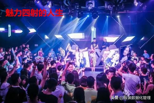 领导者的个人魅力主要表现在,成功领导者具备哪些素养