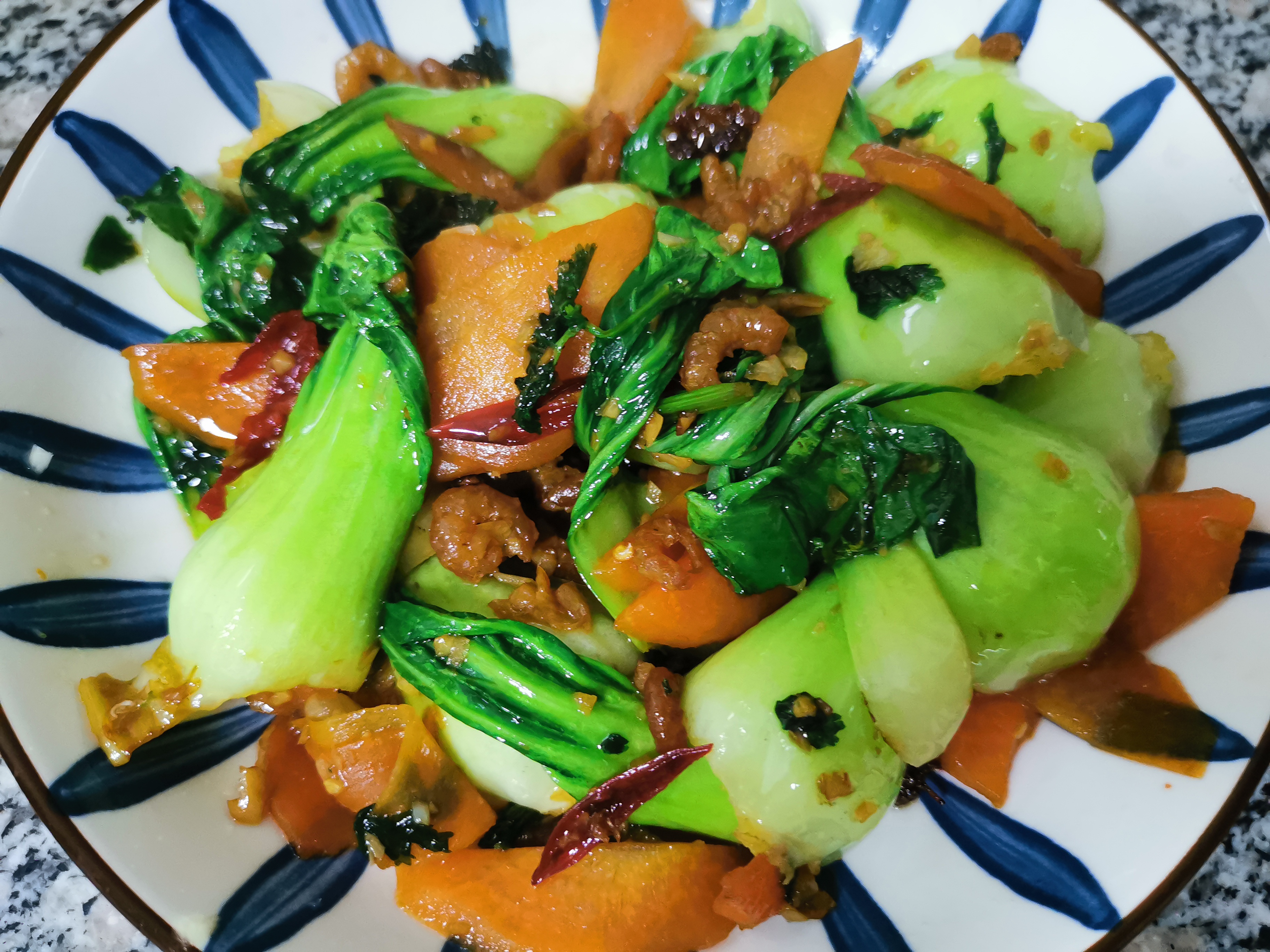 天冷最爱吃下饭菜,冬天特别爱吃的油菜尖