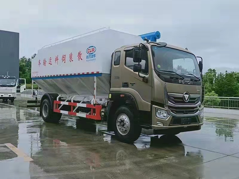 最新发布散装饲料运输车,没有手续散装饲料运输车