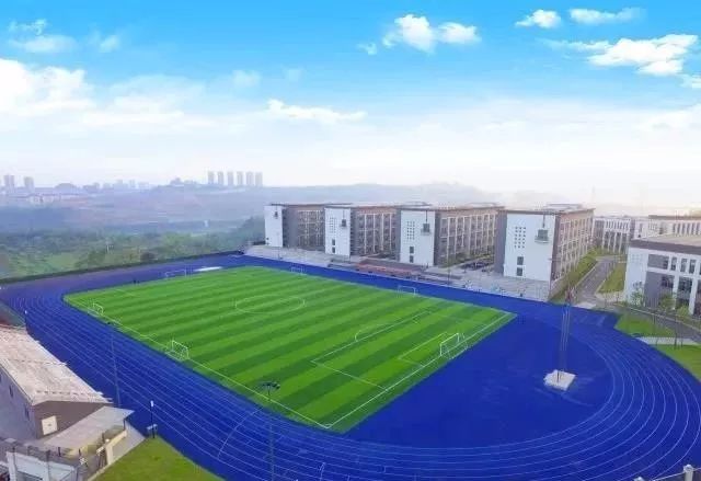 西大附中浐灞中学师资力量,西大附中学校环境