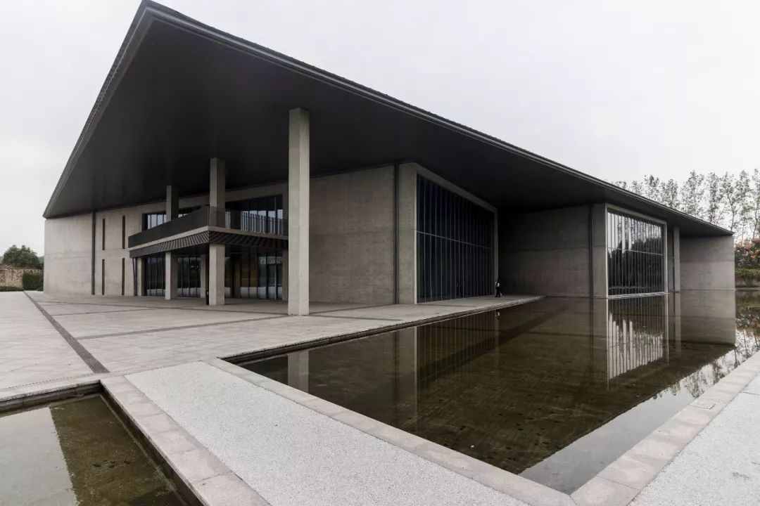 进了图书馆就不想走了的文案,进了图书馆就不想走了