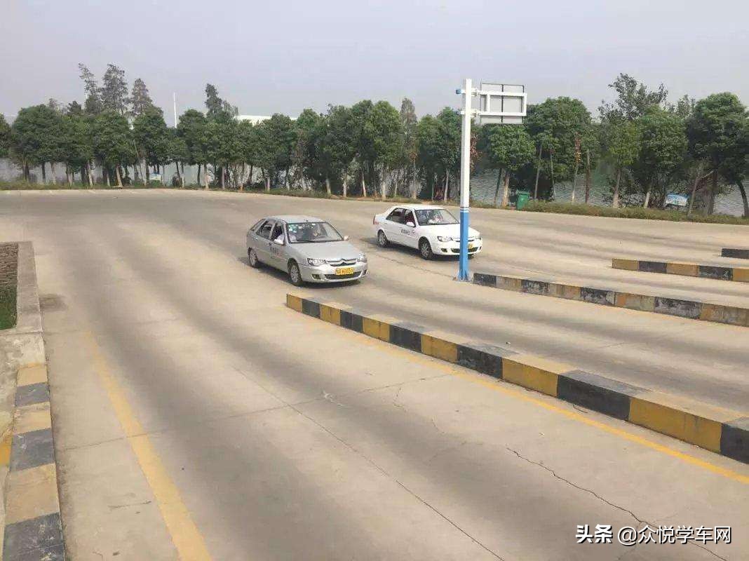 考驾照科目二为什么总不过,驾考科目二怎么老是考不过