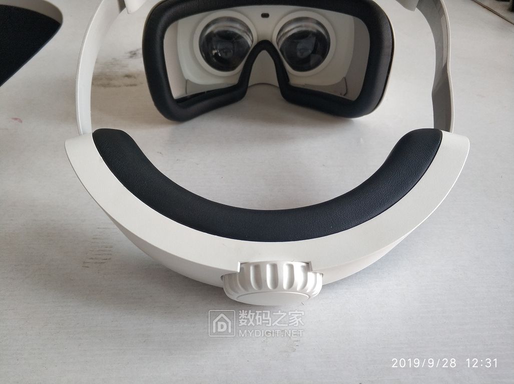 最后之作！被宣告死亡的DaydreamVR及联想MR头显一体机拆解一览