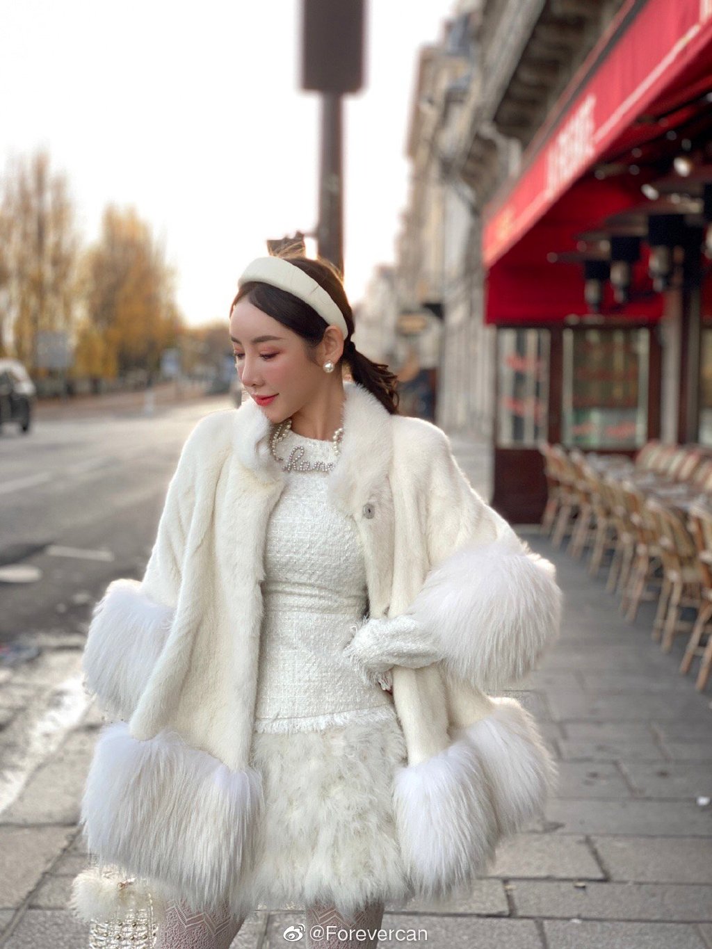 女人冬天如何穿搭更好看,女人冬天穿什么保暖又好看