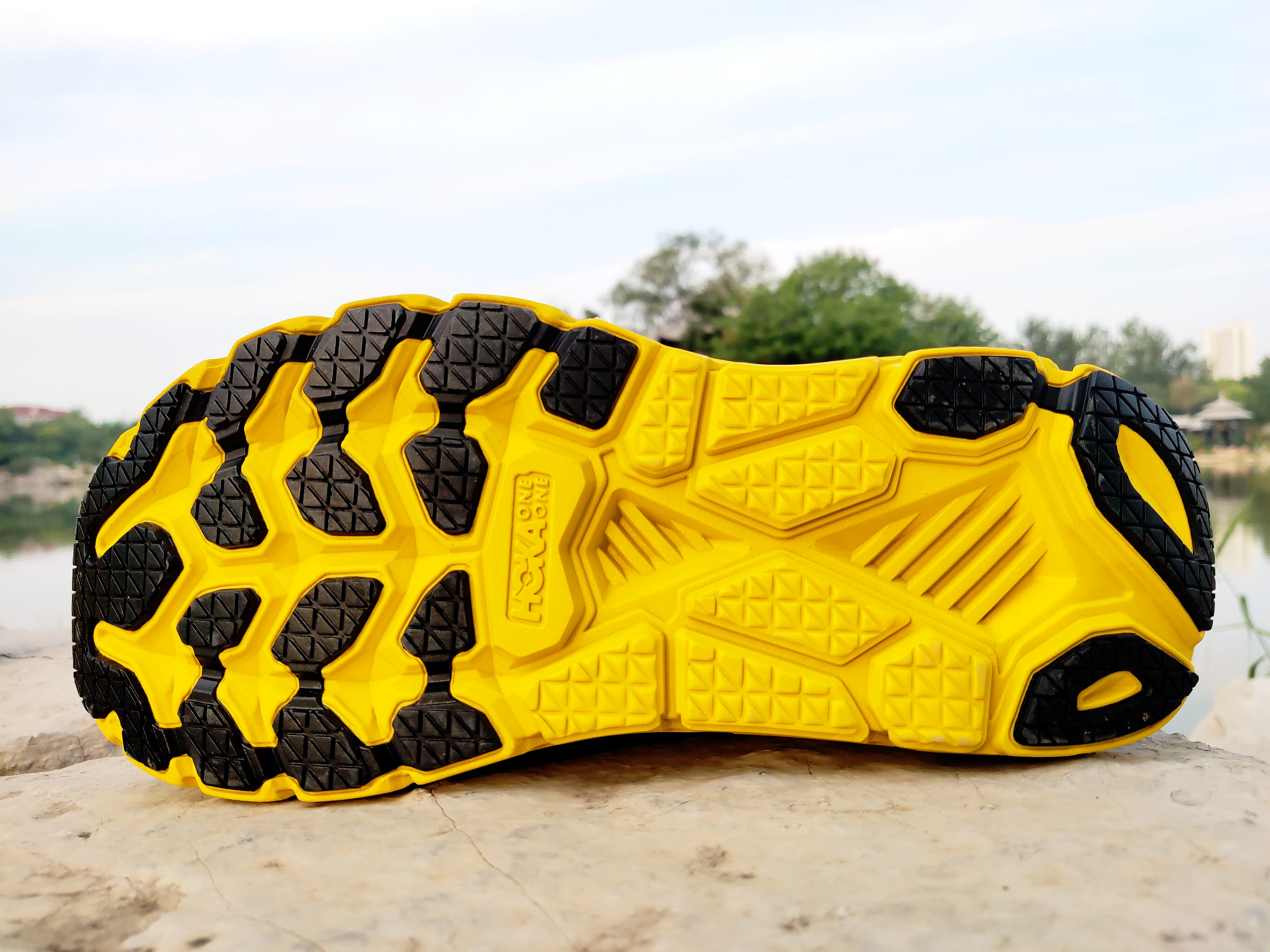 hoka大体重缓震跑鞋测评,稳定支撑缓震跑鞋评测