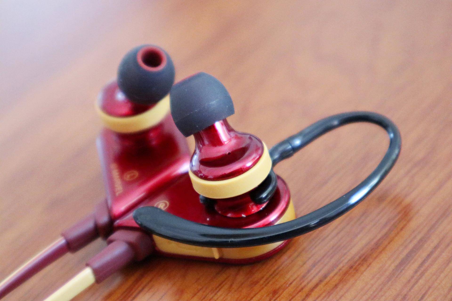 漫威粉夜跑的好选择:酷我K1漫威钢铁侠版蓝牙耳机