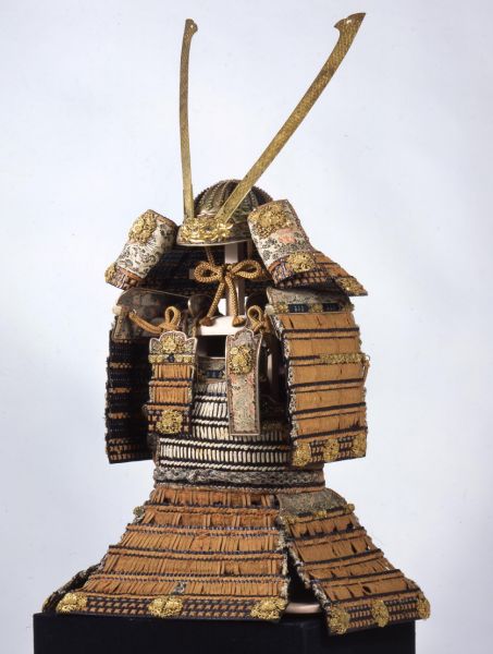 日本武士刀和日本武士盔甲,日本武士盔甲和武士刀