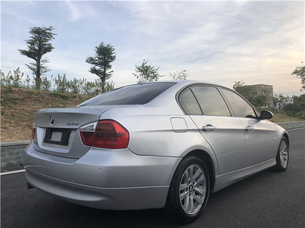 2009宝马320i车况,老款宝马320i二手车