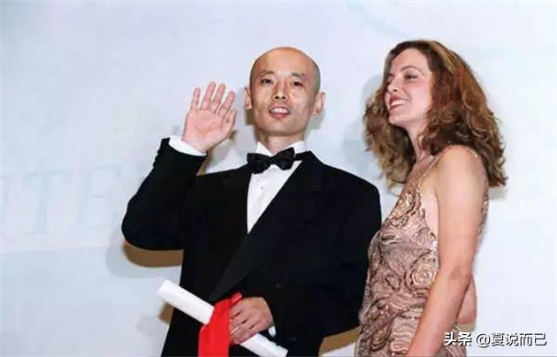 64岁葛优，网传有个3岁的儿子？揭秘葛优的“风流”和“豪横”…