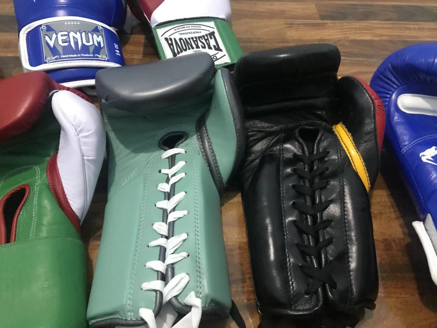 泰拳拳击拳套推荐,拳击拳套和搏击拳套的区别