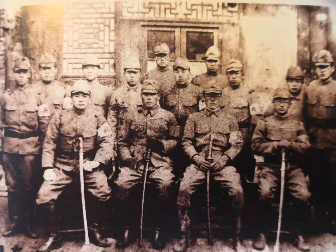 她是日本人却嫁给抗日名将,曾经的抗日英雄娶了多少老婆