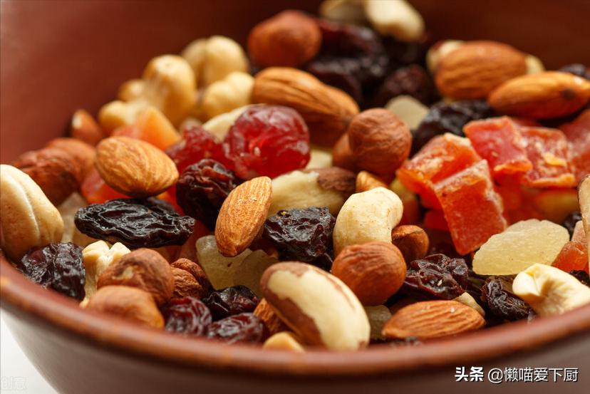 杏仁跟巴旦木仁有什么区别,巴旦木和杏仁外观怎么分辨