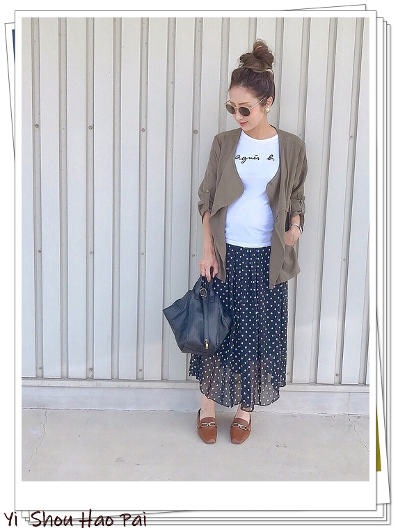 即将流行的法式波点裙,今年流行波点连衣裙吗