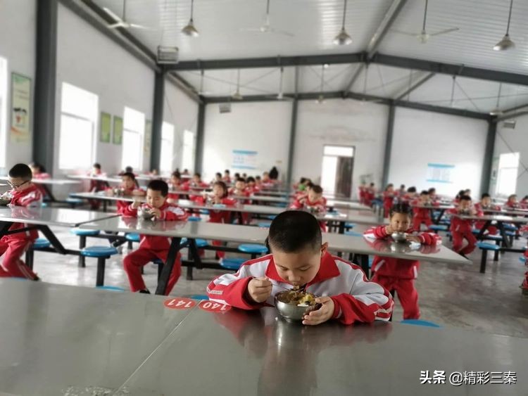 崇凝镇中心小学六一,崇小校园活动