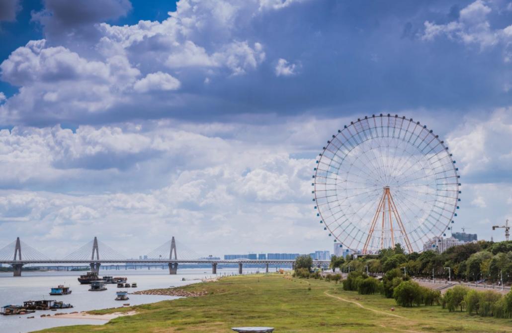 中国最高的七大摩天轮,全亚洲最高的摩天轮有多高