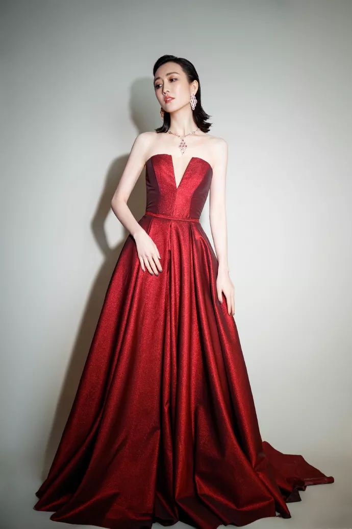 王鸥惊艳瞬间,王鸥出场惊呆全场视频