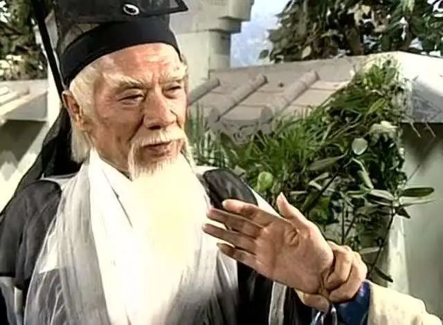 《倚天屠龙记》中，藏有政论家金庸洞悉的政治无上秘奥｜文史宴