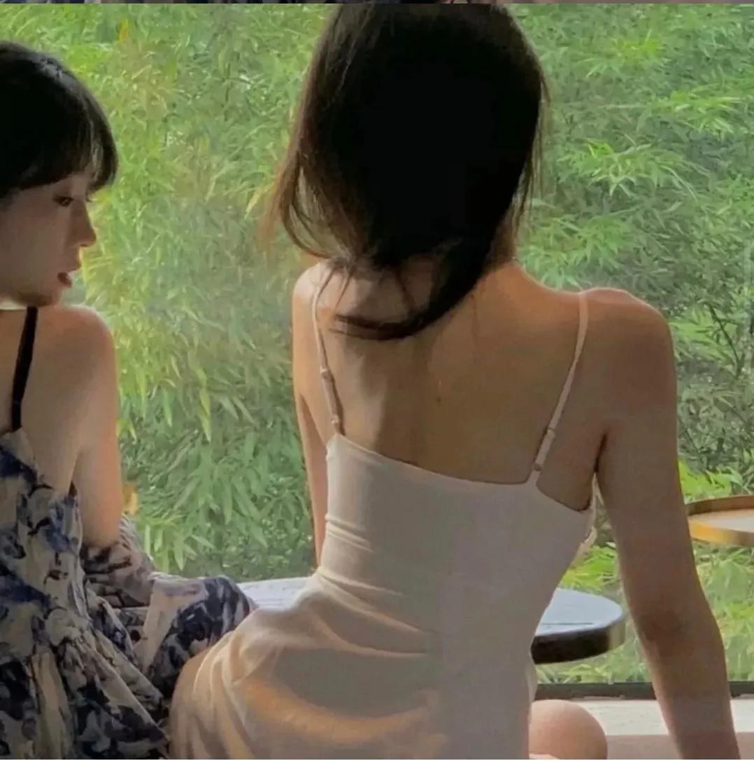 姐妹头像动漫一左一右,头像姐妹两人一左一右