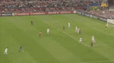 巅峰梅西与巅峰小罗谁厉害,巅峰梅西与巅峰大罗谁强