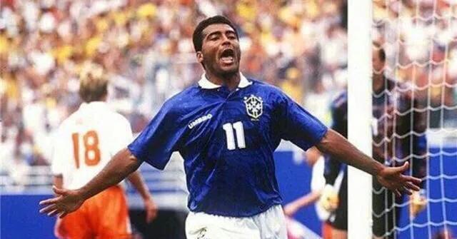 实况足球全国第一罗马里奥,实况足球手游罗马里奥打什么阵容