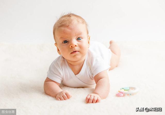 婴儿眼睛有分泌物糊眼睛,新生儿眼睛被分泌物糊住