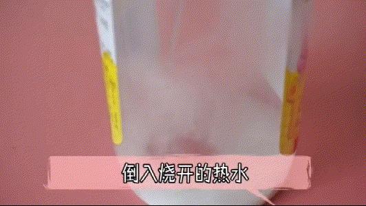 屋里出现好多黑色小飞虫怎么回事,家里突然多了很多很小的黑色飞虫