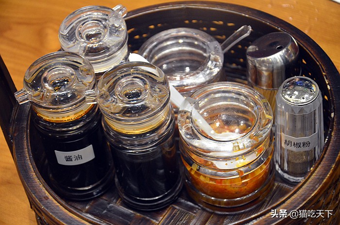 不用去闽南就可以吃的月饼,不用去广州就能喝到潮汕的海鲜粥