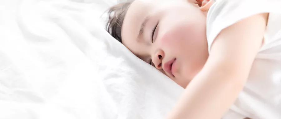 新手妈妈必看宝宝该不该睡枕头,新手宝妈必须知道的