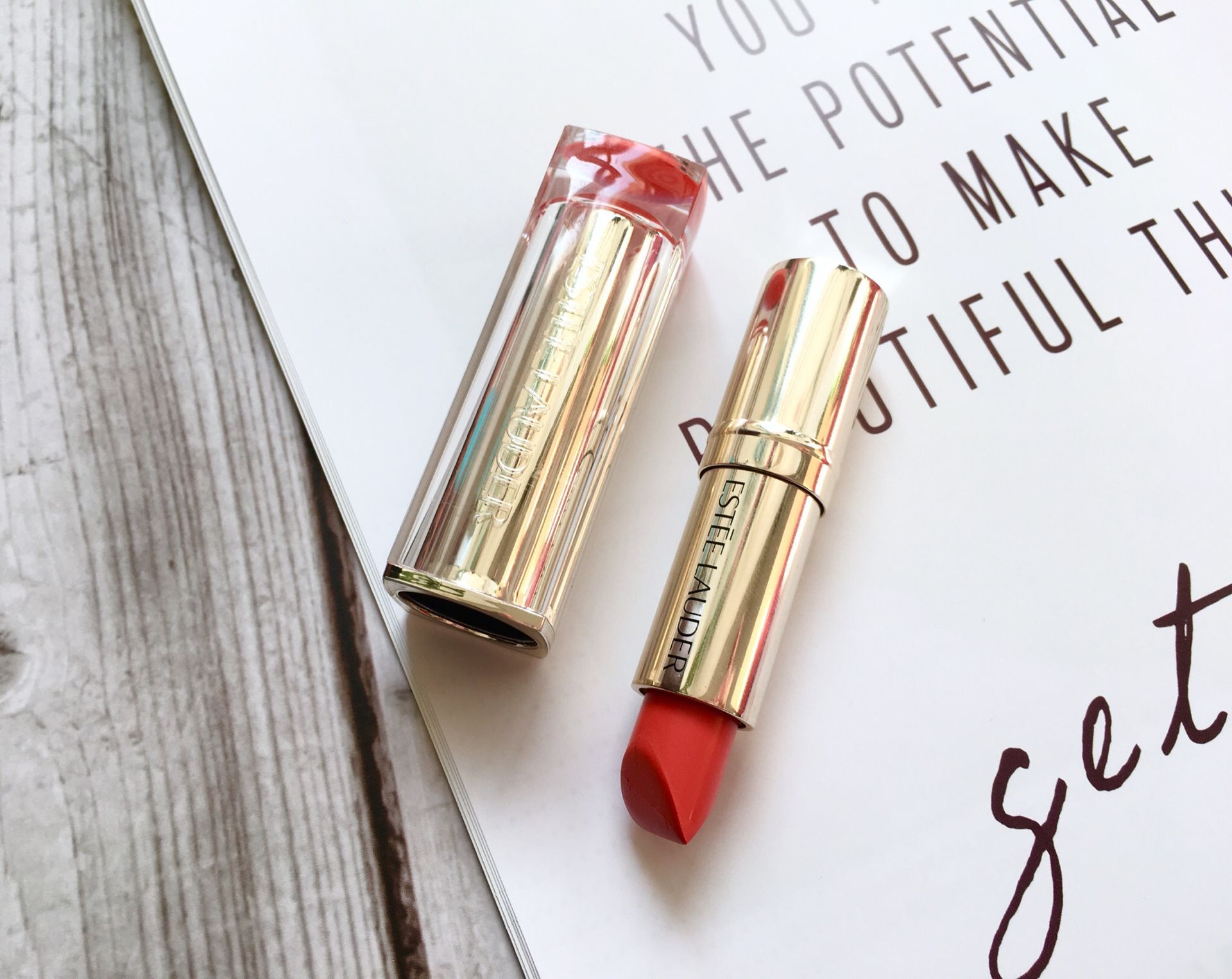 迪奥橘色系口红适合什么肤色,橘色系口红最显白的色号