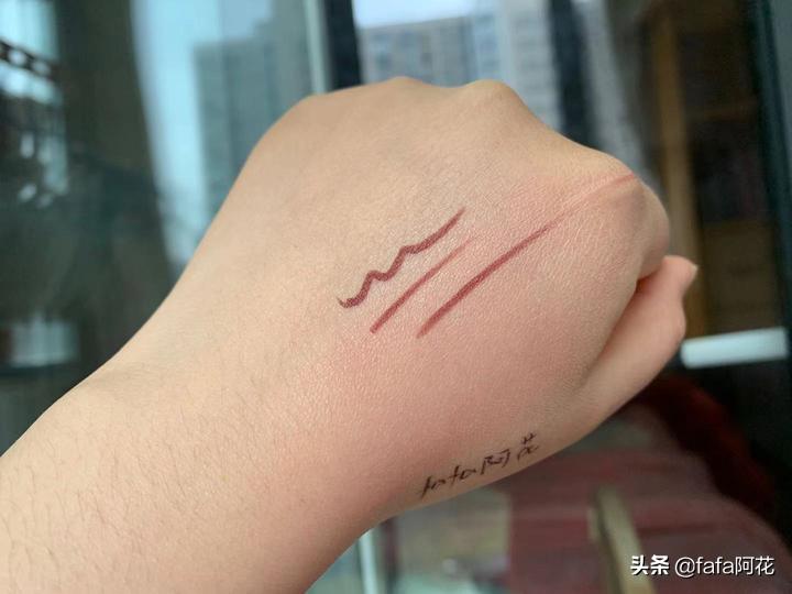 好用不贵的美妆单品,美妆博主有多少化妆品