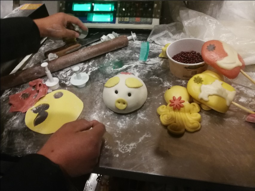 农民大姐做花馍,山东下岗女工创业做花馍