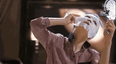 女人过了45岁适合什么发型,女人过40建议打扮精致