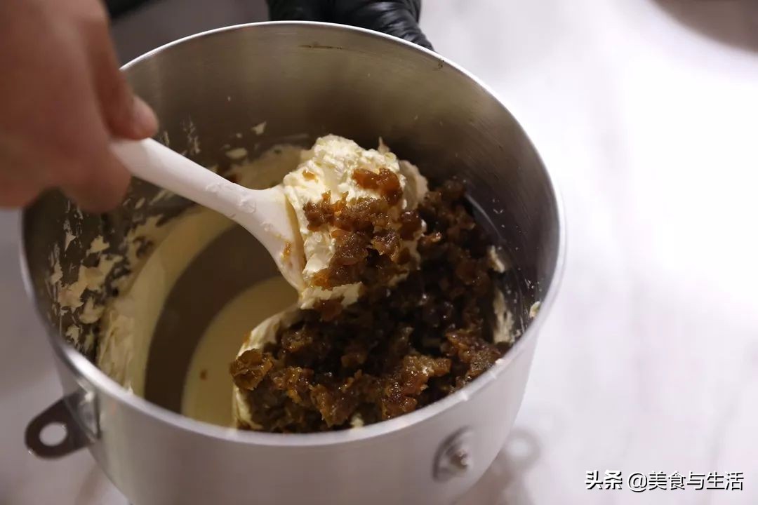 竟然比马卡龙还好吃?日本爆款小点心朗姆葡萄夹心饼干,超全配方