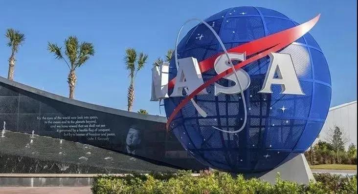 腹直肌抽脂,腹部松弛抽脂