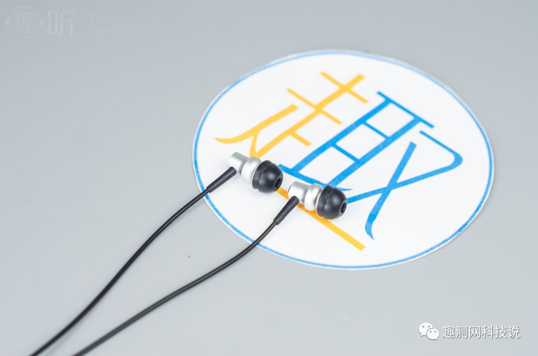 小巧体积：HiFiMAN/海菲曼RE-400入耳式耳机测评报告