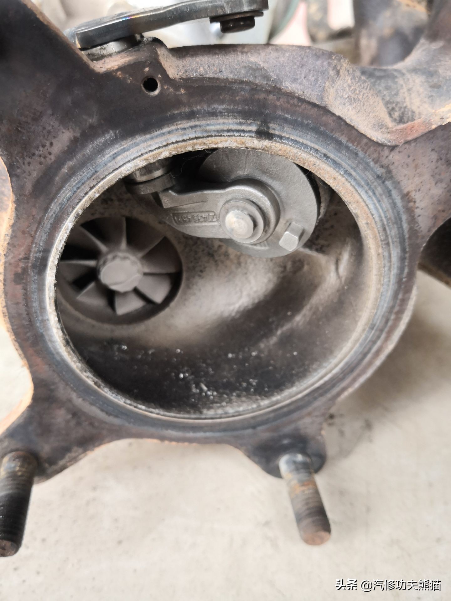 大众夏朗发动机大修维修费,进口大众夏朗大修