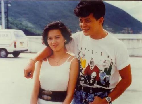 40年只爱一个人，乔帮主不止在台上演戏，也在人间做了一世好男人